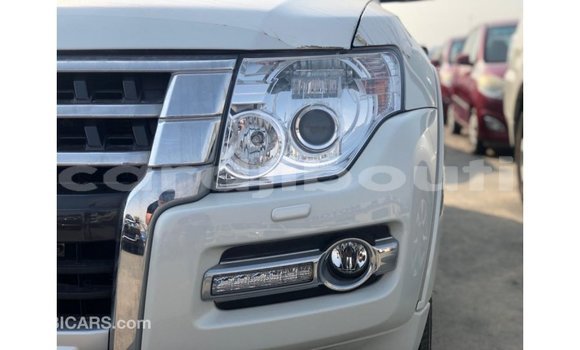 Buy Import Mitsubishi Pajero Black Car in Import - Dubai in Ali Sabieh Region Buy Import Mitsubishi Pajero Black Car in Import - Dubai in Ali Sabieh Region