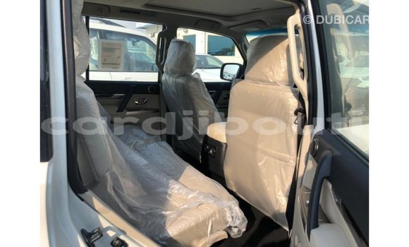 Buy Import Mitsubishi Pajero Black Car in Import - Dubai in Ali Sabieh Region Buy Import Mitsubishi Pajero Black Car in Import - Dubai in Ali Sabieh Region