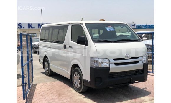 Buy Import Toyota Hiace White Car in Import - Dubai in Ali Sabieh Region Buy Import Toyota Hiace White Car in Import - Dubai in Ali Sabieh Region
