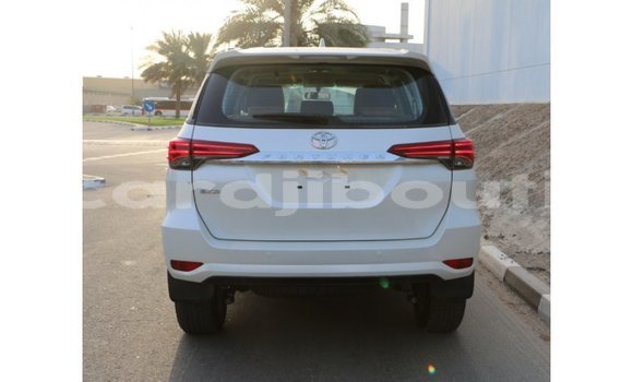 Buy Import Toyota Fortuner Black Car in Import - Dubai in Ali Sabieh Region Buy Import Toyota Fortuner Black Car in Import - Dubai in Ali Sabieh Region