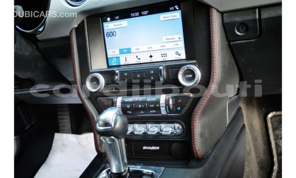 Acheter Import Voiture Ford Mustang Blanc à Import - Dubai, Ali Sabieh Region Acheter Import Voiture Ford Mustang Blanc à Import - Dubai, Ali Sabieh Region