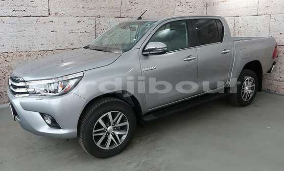 Acheter Occasion Voiture Toyota Hilux Marron à 'Ali Sabieh, Ali Sabieh Region Acheter Occasion Voiture Toyota Hilux Marron à 'Ali Sabieh, Ali Sabieh Region