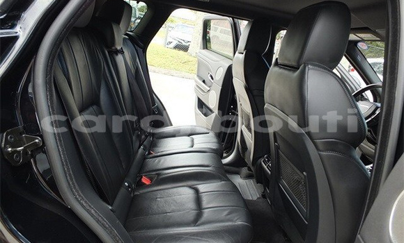 Acheter Occasion Voiture Land Rover Range Rover Evoque Noir à Ali Sabieh, Ali Sabieh Region Acheter Occasion Voiture Land Rover Range Rover Evoque Noir à Ali Sabieh, Ali Sabieh Region