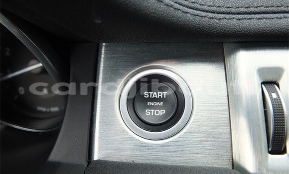 Acheter Occasion Voiture Land Rover Range Rover Evoque Noir à Ali Sabieh, Ali Sabieh Region Acheter Occasion Voiture Land Rover Range Rover Evoque Noir à Ali Sabieh, Ali Sabieh Region