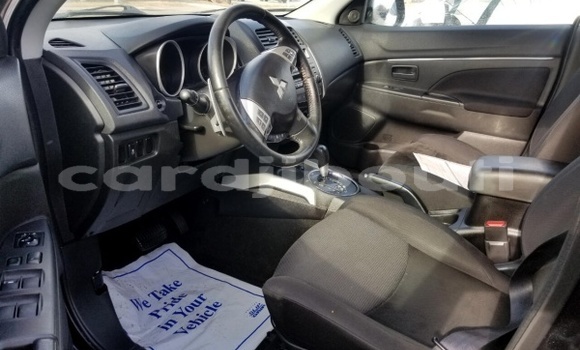 Acheter Occasion Voiture Mitsubishi Outlander Noir à Djibouti, Djibouti Region Acheter Occasion Voiture Mitsubishi Outlander Noir à Djibouti, Djibouti Region