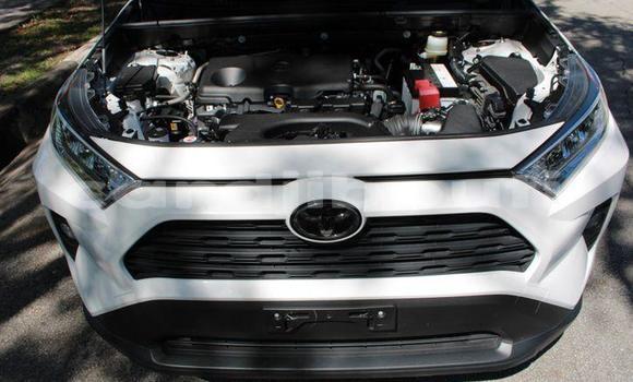 Acheter Occasion Voiture Toyota RAV4 Blanc à Import - Dubai, Ali Sabieh Region Acheter Occasion Voiture Toyota RAV4 Blanc à Import - Dubai, Ali Sabieh Region