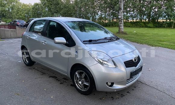 Acheter Occasion Voiture Toyota Yaris Bleu à Ali Sabieh, Ali Sabieh Region Acheter Occasion Voiture Toyota Yaris Bleu à Ali Sabieh, Ali Sabieh Region