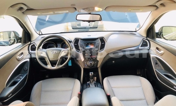 Acheter Occasion Voiture Hyundai Santa Fe Noir à Djibouti, Djibouti Region Acheter Occasion Voiture Hyundai Santa Fe Noir à Djibouti, Djibouti Region