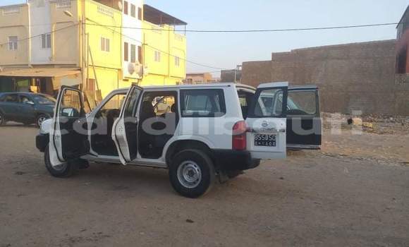 Acheter Occasion Voiture Nissan Patrol Blanc à Djibouti, Djibouti Region Acheter Occasion Voiture Nissan Patrol Blanc à Djibouti, Djibouti Region