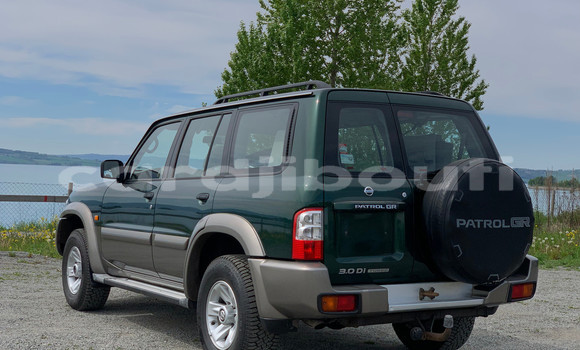 Acheter Occasion Voiture Nissan Patrol Vert à Djibouti, Djibouti Region Acheter Occasion Voiture Nissan Patrol Vert à Djibouti, Djibouti Region