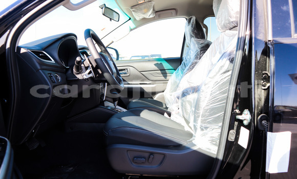 Acheter Import Voiture Mitsubishi L200 Noir à Djibouti, Djibouti Region Acheter Import Voiture Mitsubishi L200 Noir à Djibouti, Djibouti Region