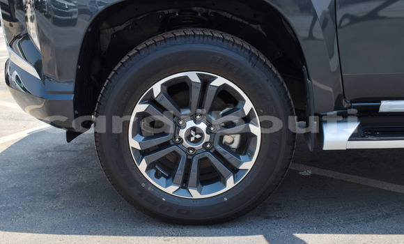 Acheter Import Voiture Mitsubishi L200 Gris à Import - Dubai, Ali Sabieh Region Acheter Import Voiture Mitsubishi L200 Gris à Import - Dubai, Ali Sabieh Region