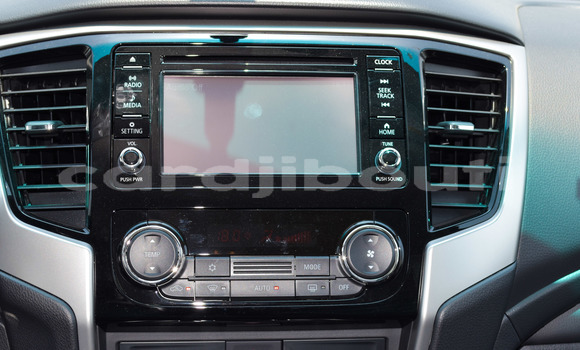 Acheter Import Voiture Mitsubishi L200 Gris à Import - Dubai, Ali Sabieh Region Acheter Import Voiture Mitsubishi L200 Gris à Import - Dubai, Ali Sabieh Region