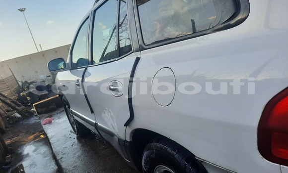Acheter Occasion Voiture Hyundai Santa Fe Blanc à Djibouti, Djibouti Region Acheter Occasion Voiture Hyundai Santa Fe Blanc à Djibouti, Djibouti Region
