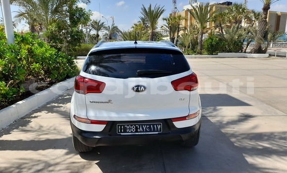 Acheter Occasion Voiture Kia Sportage Blanc à Djibouti, Djibouti Region Acheter Occasion Voiture Kia Sportage Blanc à Djibouti, Djibouti Region