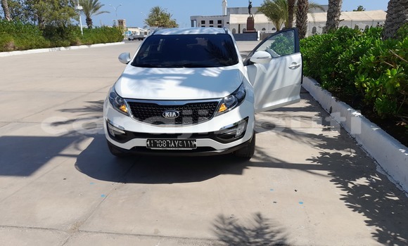 Acheter Occasion Voiture Kia Sportage Blanc à Djibouti, Djibouti Region Acheter Occasion Voiture Kia Sportage Blanc à Djibouti, Djibouti Region