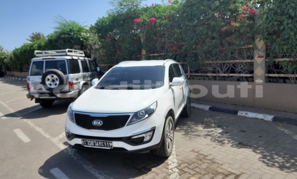 Acheter Occasion Voiture Kia Sportage Blanc à Djibouti, Djibouti Region Acheter Occasion Voiture Kia Sportage Blanc à Djibouti, Djibouti Region