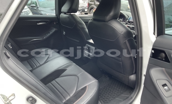 Acheter Occasion Voiture Toyota Avalon Blanc à Alaili Dadda, Obock Acheter Occasion Voiture Toyota Avalon Blanc à Alaili Dadda, Obock