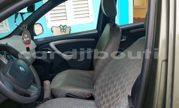 Acheter Occasion Voiture Renault Duster Vert à Djibouti, Djibouti Region Acheter Occasion Voiture Renault Duster Vert à Djibouti, Djibouti Region