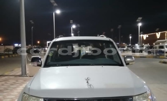 Acheter Occasion Voiture Mitsubishi Pajero Blanc à Djibouti, Djibouti Region Acheter Occasion Voiture Mitsubishi Pajero Blanc à Djibouti, Djibouti Region