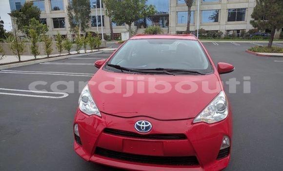 Acheter Import Voiture Toyota Prius Rouge à Galafi, Dikhil