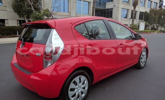 Acheter Import Voiture Toyota Prius Rouge à Galafi, Dikhil Acheter Import Voiture Toyota Prius Rouge à Galafi, Dikhil
