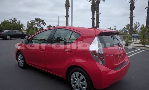 Acheter Import Voiture Toyota Prius Rouge à Galafi, Dikhil Acheter Import Voiture Toyota Prius Rouge à Galafi, Dikhil