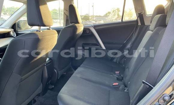 Acheter Import Voiture Toyota RAV4 Noir à Djibouti, Djibouti Region Acheter Import Voiture Toyota RAV4 Noir à Djibouti, Djibouti Region