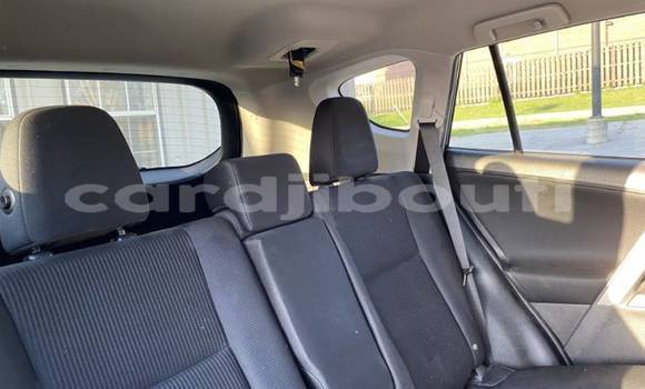 Acheter Import Voiture Toyota RAV4 Noir à Djibouti, Djibouti Region Acheter Import Voiture Toyota RAV4 Noir à Djibouti, Djibouti Region