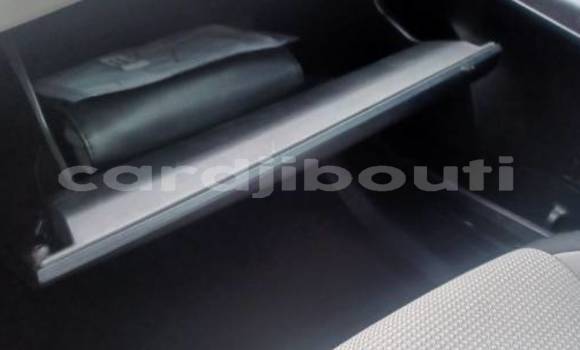 Acheter Import Voiture Toyota RAV4 Autre à Djibouti, Djibouti Region Acheter Import Voiture Toyota RAV4 Autre à Djibouti, Djibouti Region