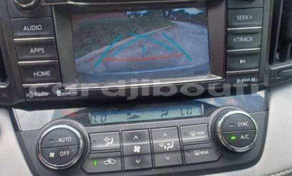 Acheter Import Voiture Toyota RAV4 Autre à Djibouti, Djibouti Region Acheter Import Voiture Toyota RAV4 Autre à Djibouti, Djibouti Region