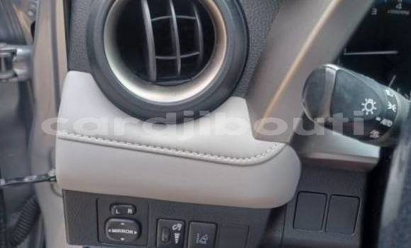 Acheter Import Voiture Toyota RAV4 Autre à Djibouti, Djibouti Region Acheter Import Voiture Toyota RAV4 Autre à Djibouti, Djibouti Region