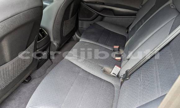 Acheter Import Voiture Kia Sorento Noir à Djibouti, Djibouti Region Acheter Import Voiture Kia Sorento Noir à Djibouti, Djibouti Region