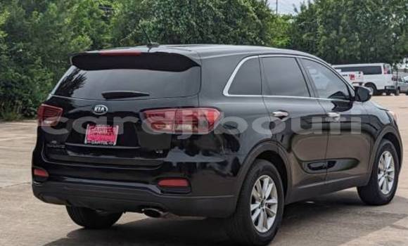 Acheter Import Voiture Kia Sorento Noir à Djibouti, Djibouti Region Acheter Import Voiture Kia Sorento Noir à Djibouti, Djibouti Region