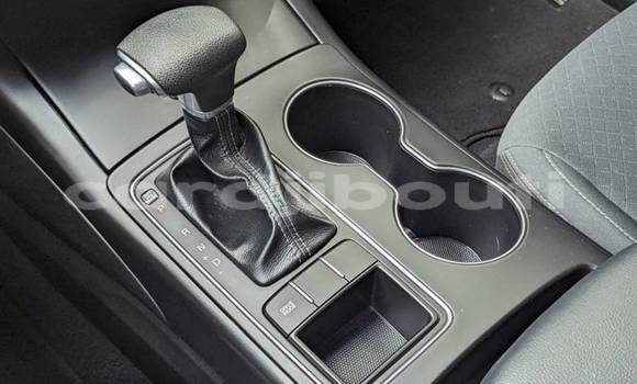Acheter Import Voiture Kia Sorento Noir à Djibouti, Djibouti Region Acheter Import Voiture Kia Sorento Noir à Djibouti, Djibouti Region