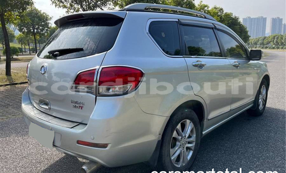 Acheter Occasion Voiture Haval H6 Gris à 'Ali Sabieh, Ali Sabieh Region Acheter Occasion Voiture Haval H6 Gris à 'Ali Sabieh, Ali Sabieh Region