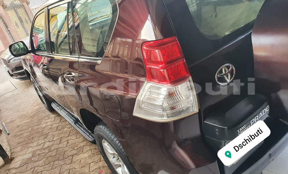 Acheter Occasion Voiture Toyota Prado Rouge à Djibouti, Djibouti Region Acheter Occasion Voiture Toyota Prado Rouge à Djibouti, Djibouti Region