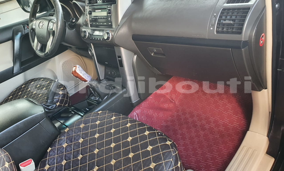 Acheter Occasion Voiture Toyota Prado Rouge à Djibouti, Djibouti Region Acheter Occasion Voiture Toyota Prado Rouge à Djibouti, Djibouti Region