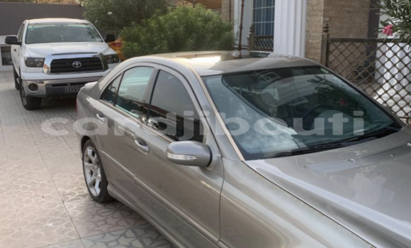Buy Used Mercedes-Benz 230 Other Car in Djibouti in Djibouti Region Buy Used Mercedes-Benz 230 Other Car in Djibouti in Djibouti Region