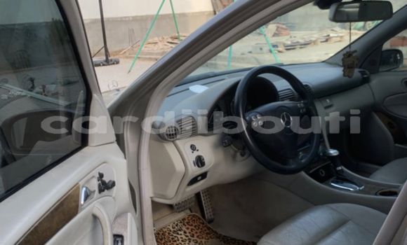 Buy Used Mercedes-Benz 230 Other Car in Djibouti in Djibouti Region Buy Used Mercedes-Benz 230 Other Car in Djibouti in Djibouti Region
