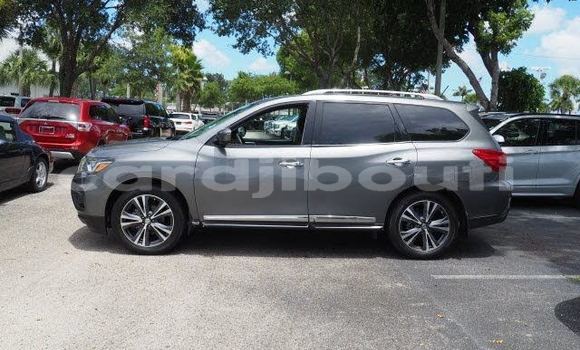 Buy Used Nissan Pathfinder Silver Car in Tadjourah in Tadjourah