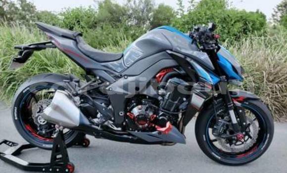 Buy Used Kawasaki Z 1000 Blue Bike in Djibouti in Djibouti Region Buy Used Kawasaki Z 1000 Blue Bike in Djibouti in Djibouti Region
