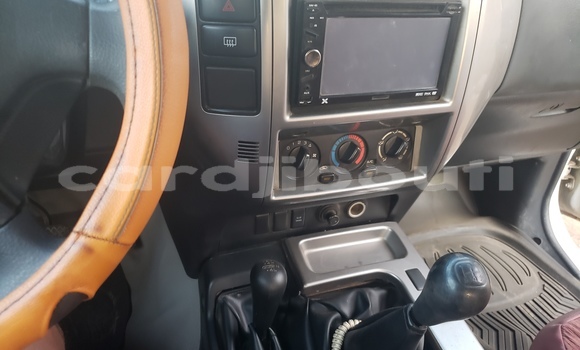 Acheter Occasion Voiture Nissan Patrol Blanc à Djibouti, Djibouti Region Acheter Occasion Voiture Nissan Patrol Blanc à Djibouti, Djibouti Region