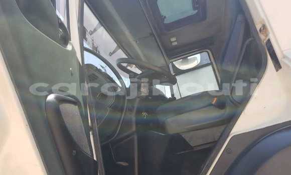 Acheter Occasion Utilitaire DAF CF Blanc à Djibouti, Djibouti Region Acheter Occasion Utilitaire DAF CF Blanc à Djibouti, Djibouti Region