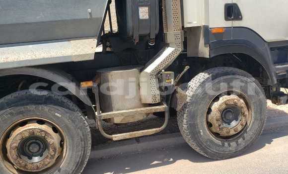 Acheter Occasion Utilitaire DAF CF Blanc à Djibouti, Djibouti Region Acheter Occasion Utilitaire DAF CF Blanc à Djibouti, Djibouti Region