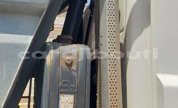 Acheter Occasion Utilitaire DAF CF Blanc à Djibouti, Djibouti Region Acheter Occasion Utilitaire DAF CF Blanc à Djibouti, Djibouti Region