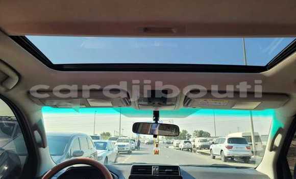 Acheter Occasion Voiture Toyota Land Cruiser Prado Blanc à Djibouti, Djibouti Region Acheter Occasion Voiture Toyota Land Cruiser Prado Blanc à Djibouti, Djibouti Region