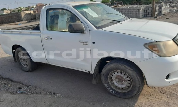 Acheter Occasion Voiture Toyota Hilux Bleu à Djibouti, Djibouti Region Acheter Occasion Voiture Toyota Hilux Bleu à Djibouti, Djibouti Region