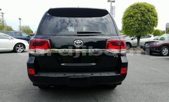 Acheter Occasion Voiture Toyota Land Cruiser Noir à Import - Dubai, Ali Sabieh Region Acheter Occasion Voiture Toyota Land Cruiser Noir à Import - Dubai, Ali Sabieh Region