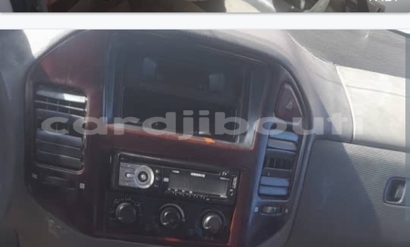 Acheter Occasion Voiture Mitsubishi Pajero Blanc à Djibouti, Djibouti Region Acheter Occasion Voiture Mitsubishi Pajero Blanc à Djibouti, Djibouti Region